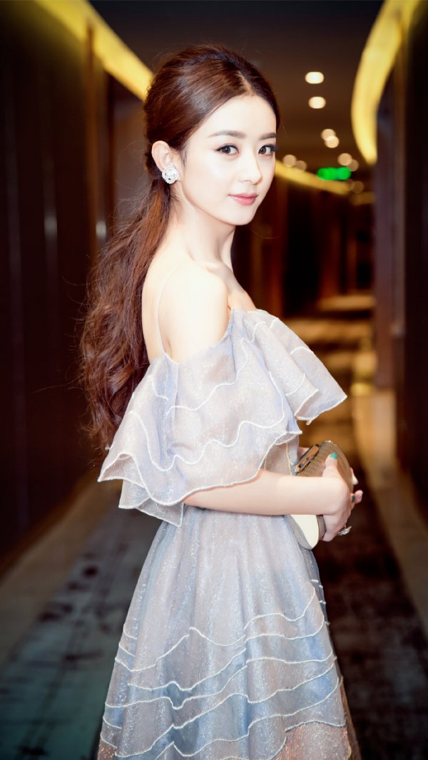 赵丽颖金鹰视后荣誉背后，自信与成就感的闪耀之旅，励志之星赵丽颖发文庆祝