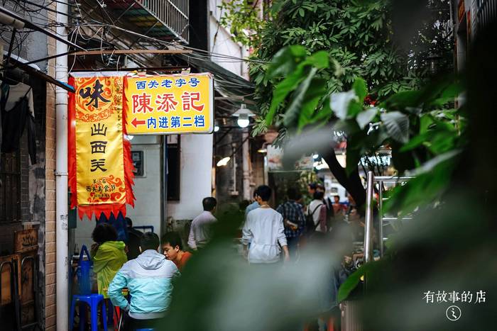 秋游登高持续火热，巷弄深处的独特小店成热门目的地
