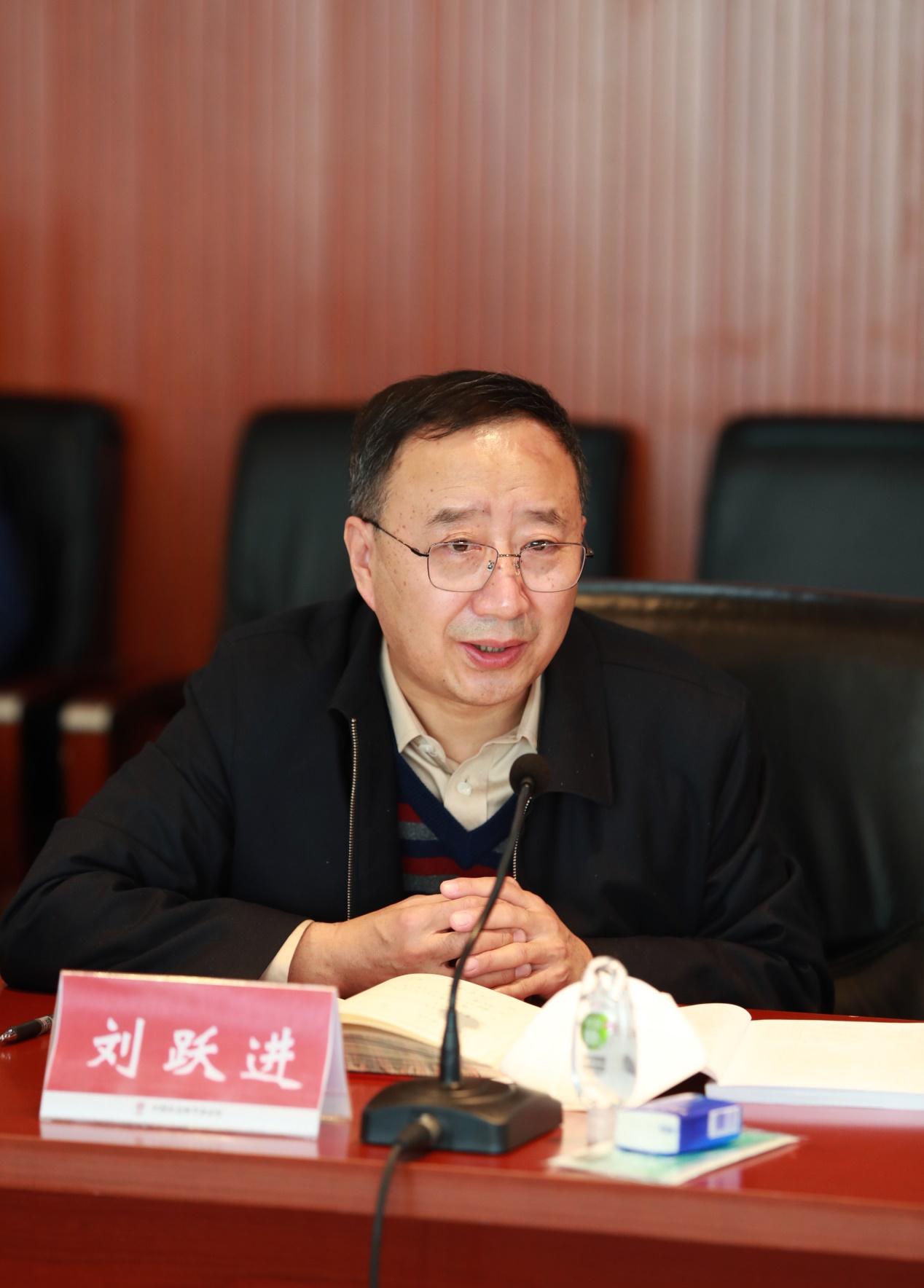 郑强最新履职，时代印记与引领者的步伐同步前行