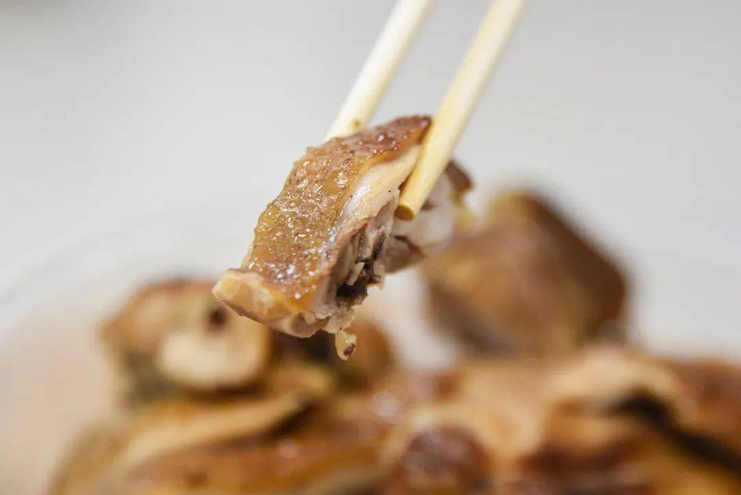 窑鸡最新款，尝遍美味新风味的美食之旅