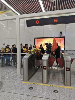 最新地铁乘坐指南，带你体验最新版的地铁出行