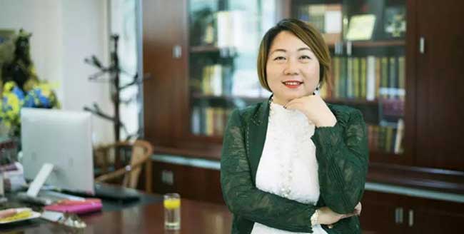 王珂演员，小巷深处的魅力与美食秘境探索