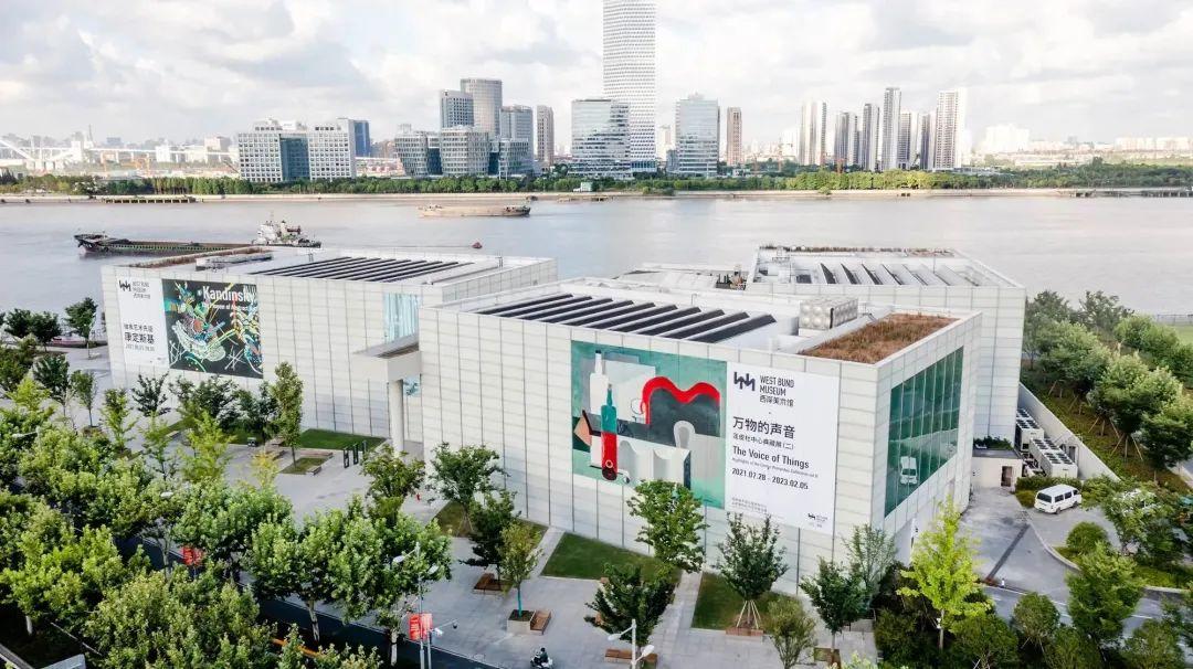 科技重塑观影体验，99电影院引领未来生活潮流