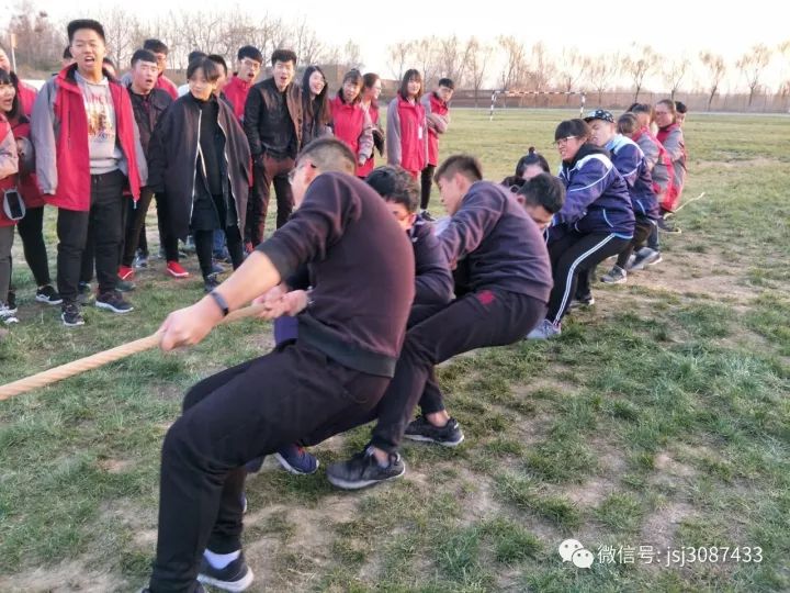 热血青春，赛场上的激情燃烧！