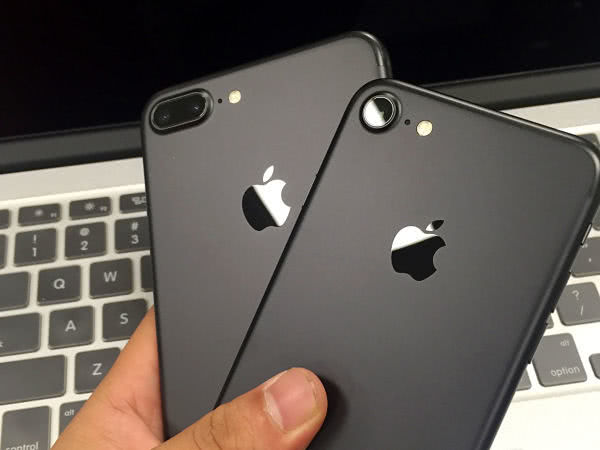iPhone 7 Plus 128GB最新价格，日常温馨与友情纽带的新旅程