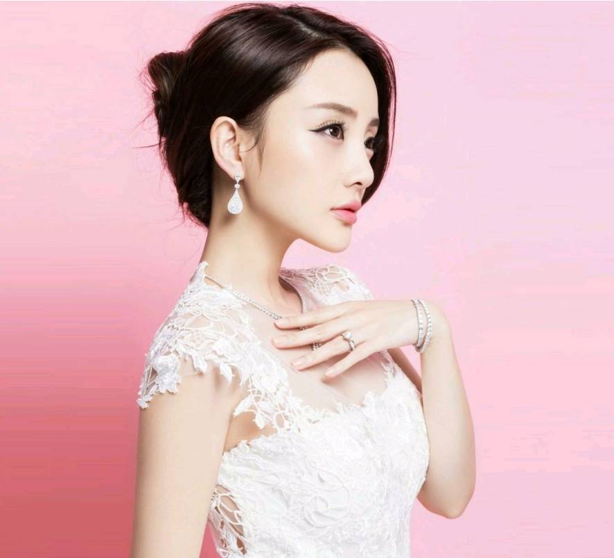 演员张丹，演艺之路的闪耀之星