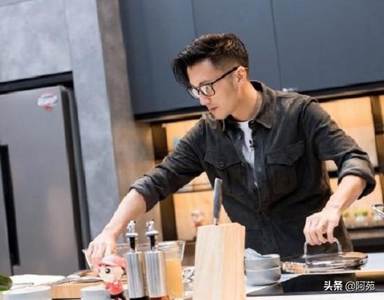 萧敬腾婚礼深情告白与美食奇遇，情感与味蕾的双重盛宴