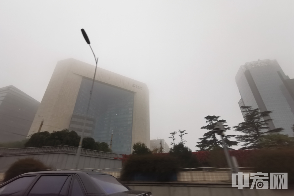 北京今夜明早能见度低于千米，恶劣天气现象解析