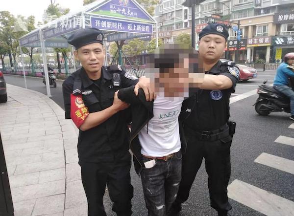 男子试戴金项链后逃跑被抓事件深度剖析，贪婪背后的代价与后果分析