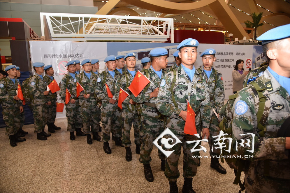 中国赴黎维和部队的安全之旅，温馨日常与深厚情谊