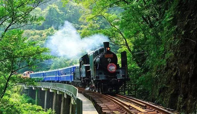 延安火车最新停运,延安火车最新停运，一场探索自然美景的奇妙旅行